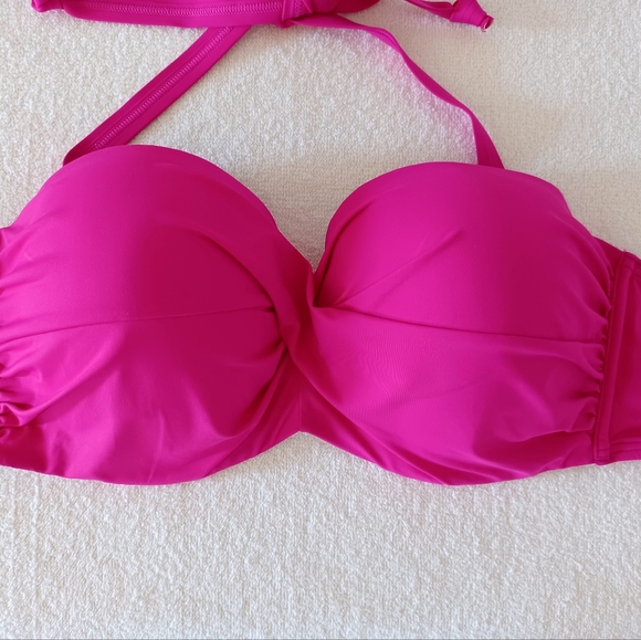 LASCANA Twist Bandeau Bikini Top, size 36DD - Picture 8 of 13